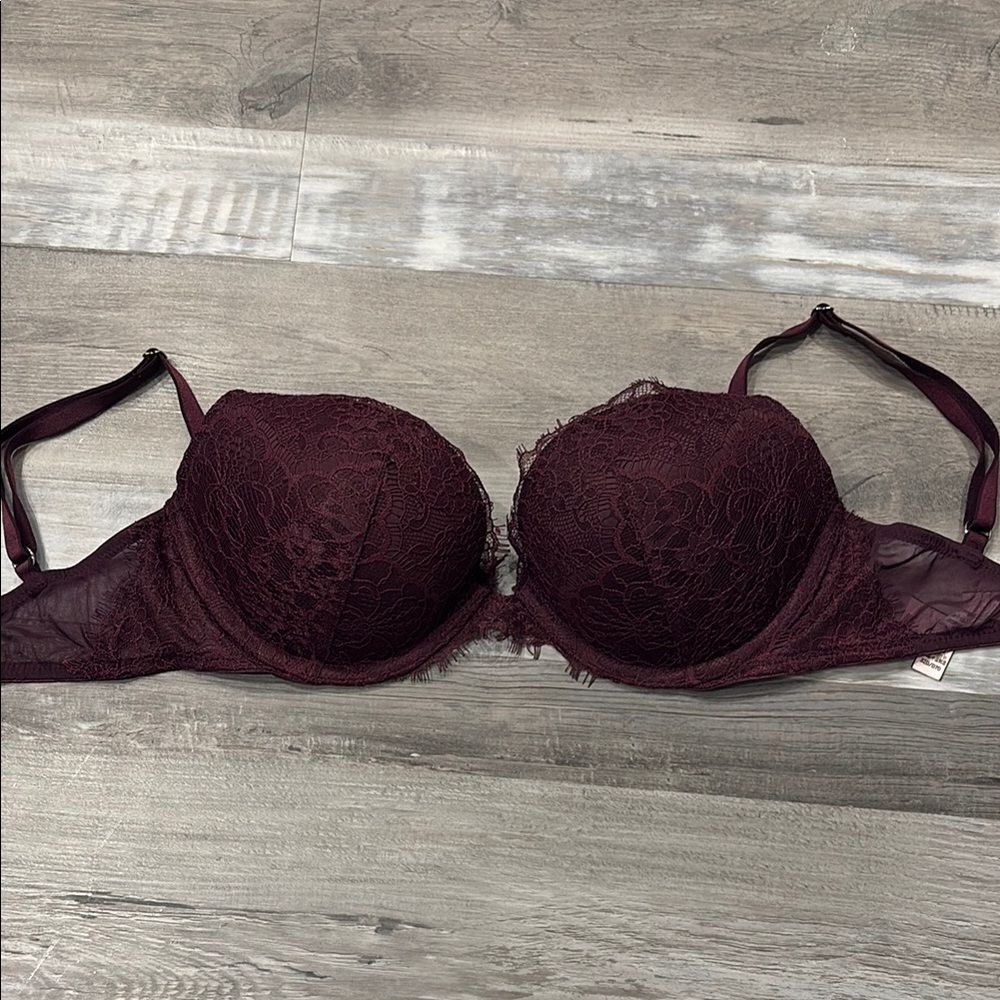 Elegant Lace Underwire Bra - Burgundy